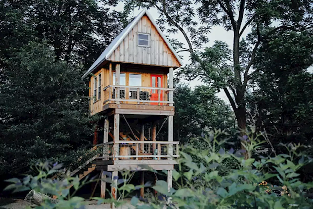 Escape to These Amazing Ohio Treehouses This Winter