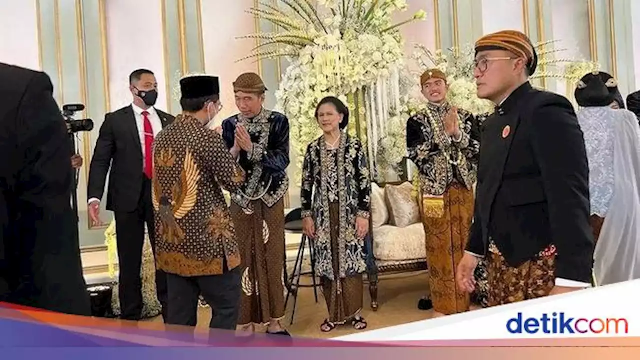 Ustaz Adi Hidayat Hadiri Tasyakuran Pernikahan Kaesang-Erina