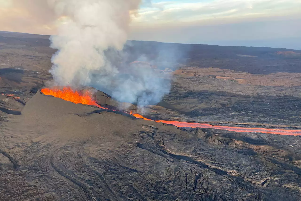 Mauna Loa alert downgraded as scientists believe Hawaii volcano may stop erupting soon