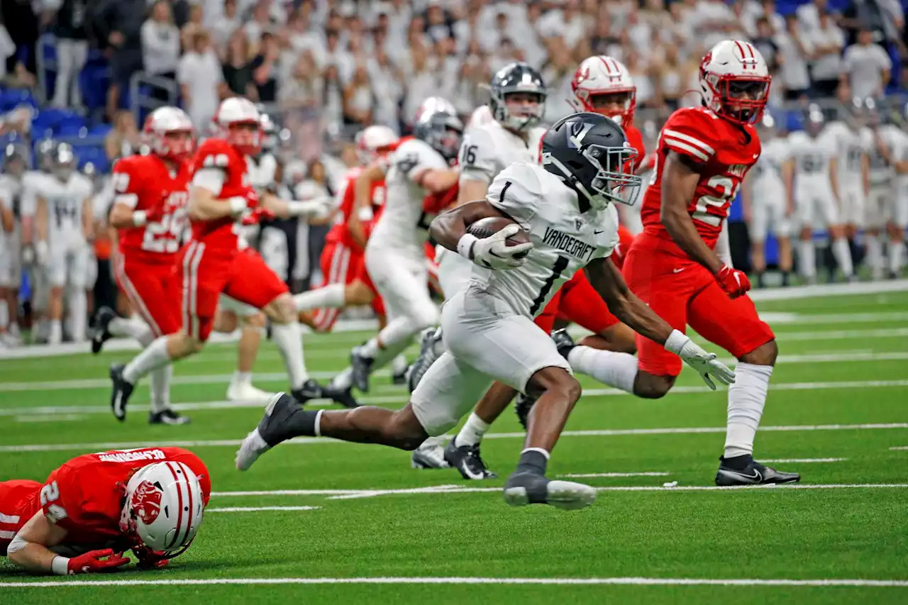 Katy falls to Vandegrift on last-second field goal in state semifinals