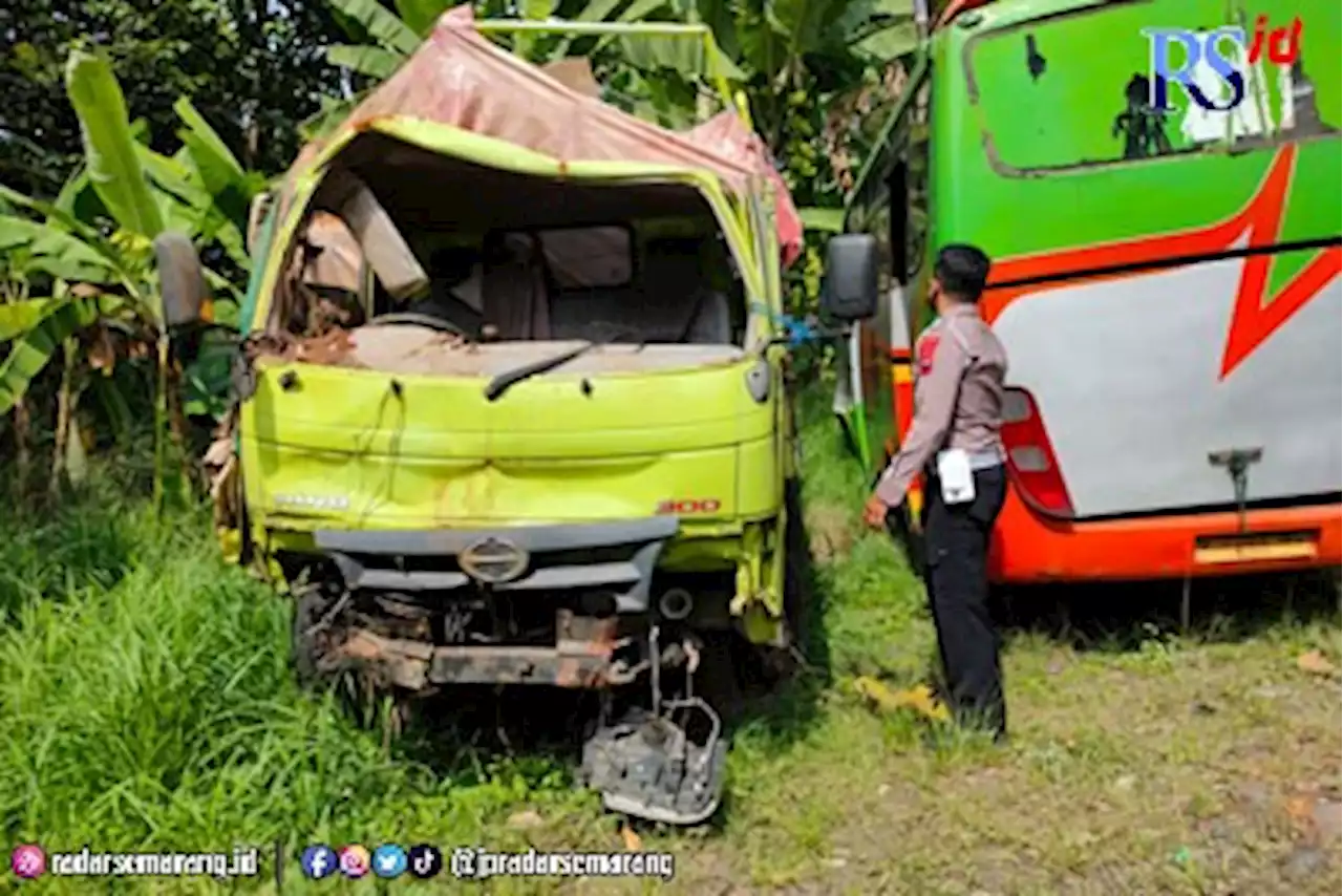 Kerap Muncul Penampakan, dan Terdengar Suara Tangisan di Rumah Bangkai Kendaraan Pos Luwes Batang