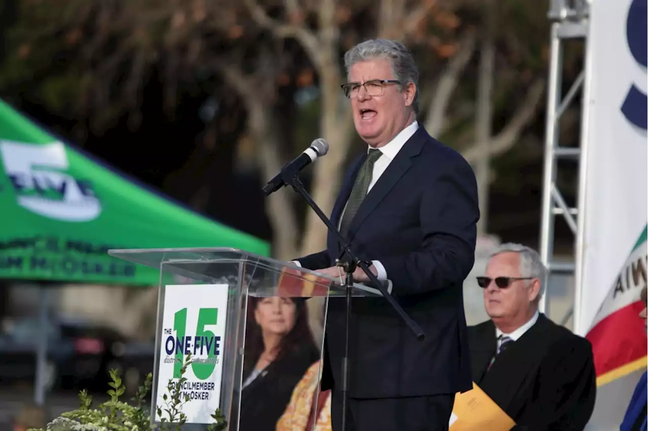 Tim McOsker takes oath of office in Wilmington as LA’s new 15th District councilmember