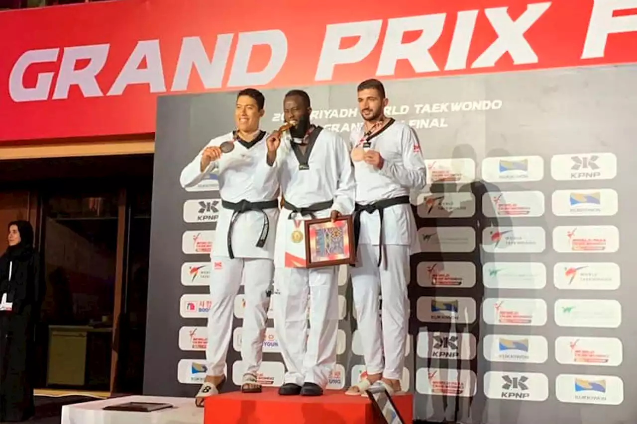 Carlos Sansores se lleva la plata en Grand Prix Final de Taekwondo