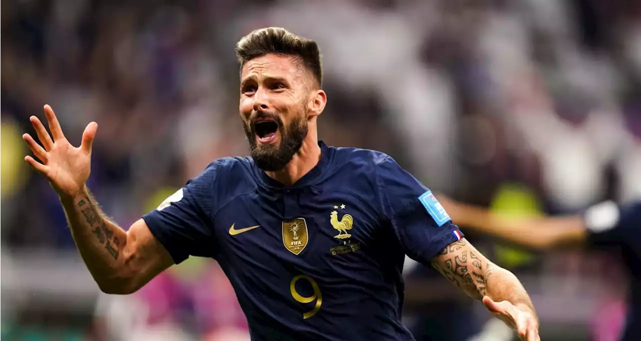 France - Maroc : les incroyables retrouvailles entre Giroud et Regragui, coéquipiers il y a 15 ans !