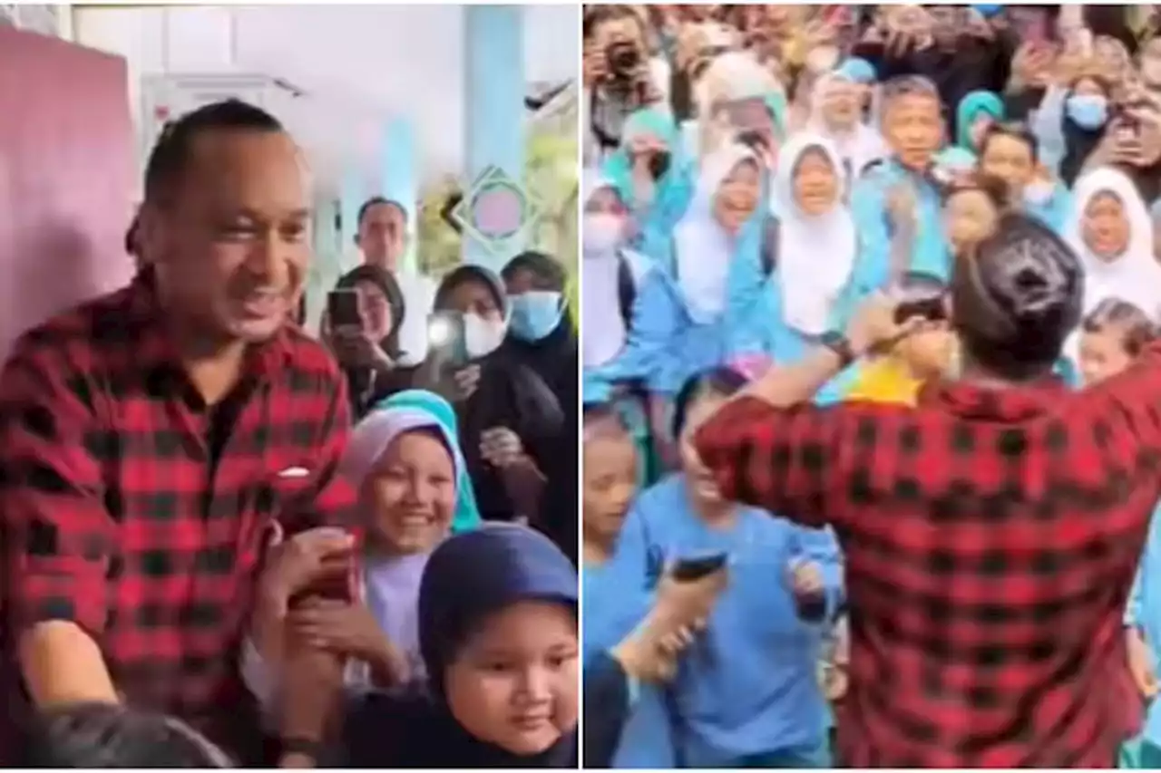 Datangi SDN Pondok Cina 1, Giring Nyanyi Laskar Pelangi bersama para Siswa - Pikiran Rakyat Depok