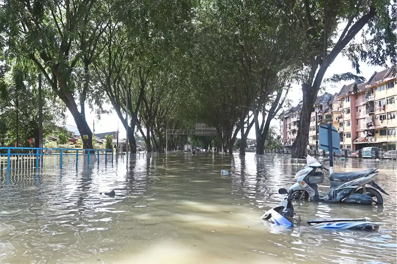 Continuous heavy rain warning for Kelantan, Terengganu until Dec 12