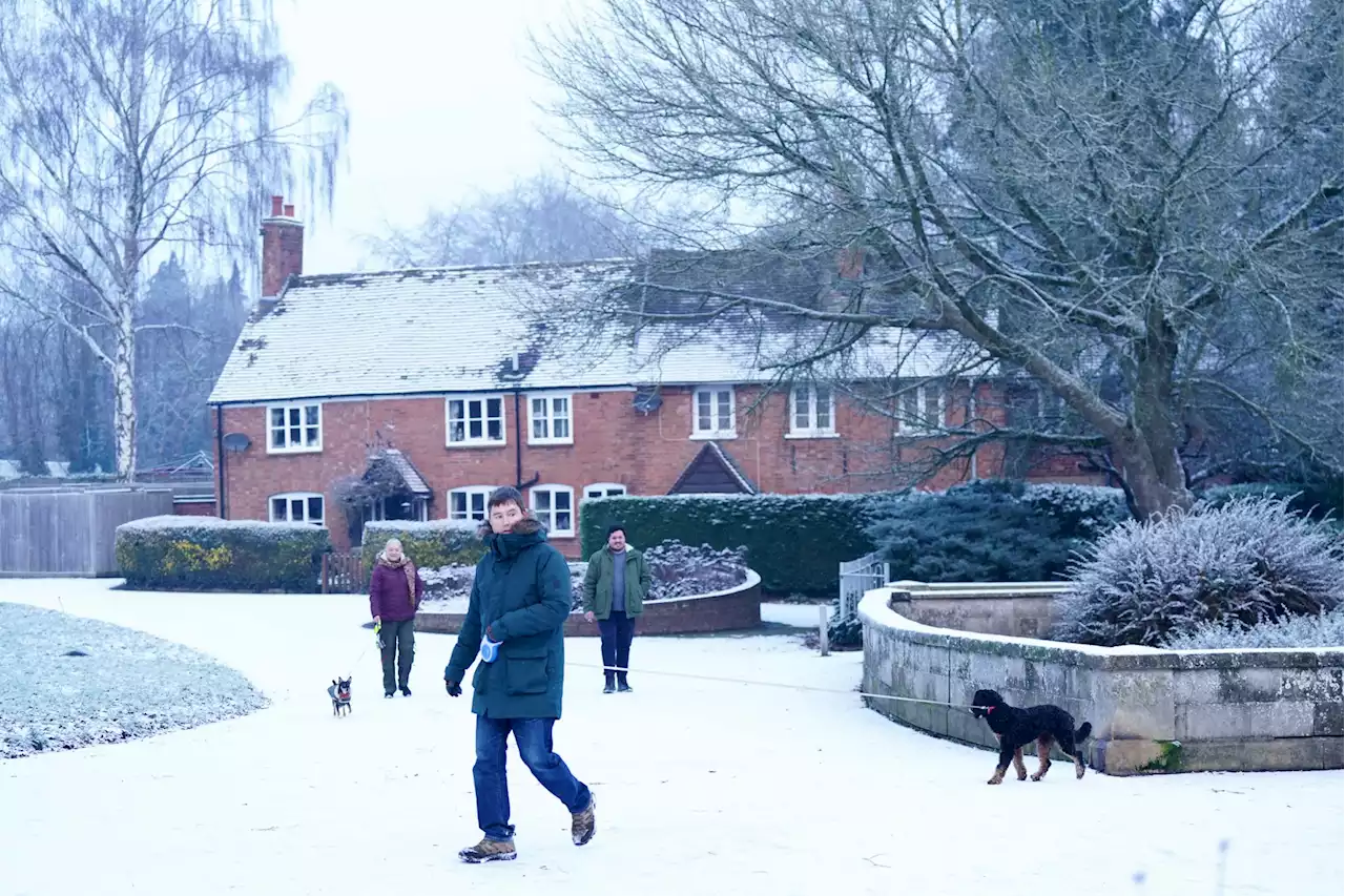 Travel disruption warning as UK's freezing spell to continue throughout next week