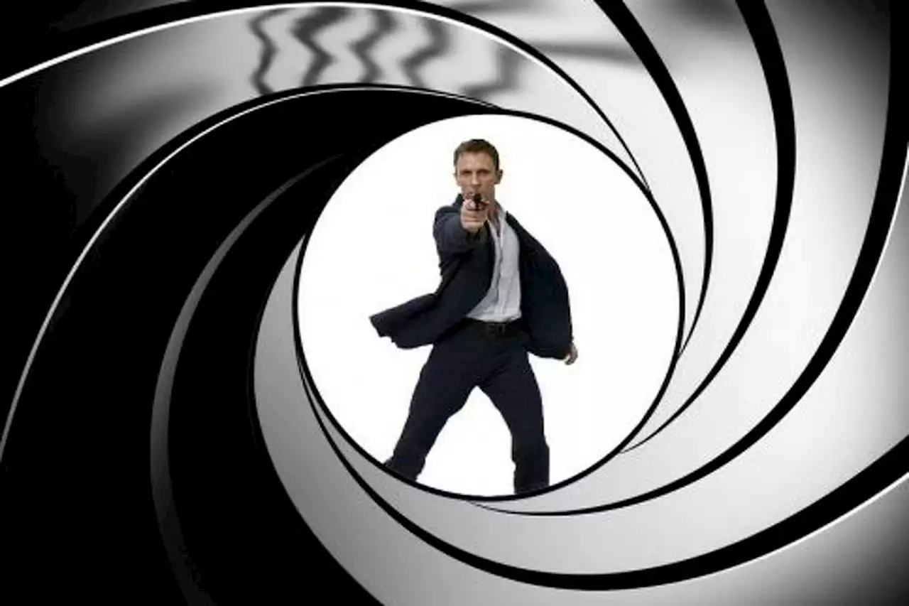 Bookies favourite to be next Bond has filmed iconic gun barrel shot scene