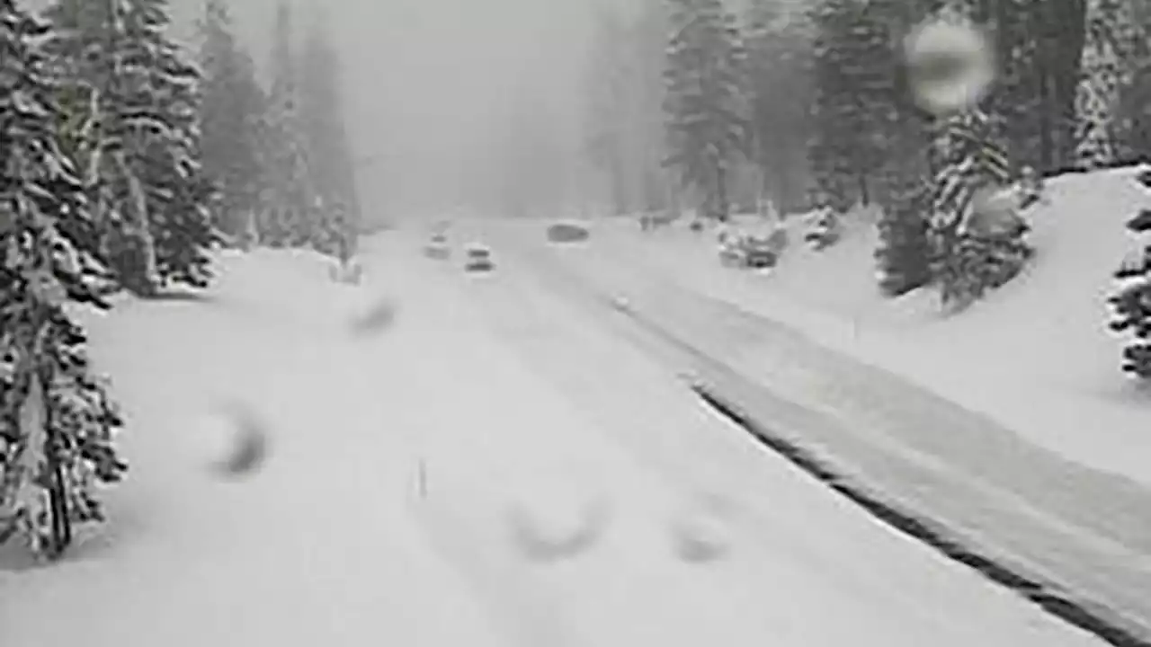 Heavy rain, wind, snow blows through California into Sierra