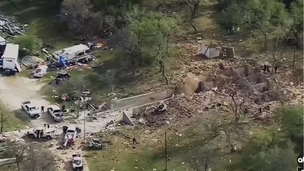 Death toll rises to 4 in major explosion on far Southeast Side, SAFD says