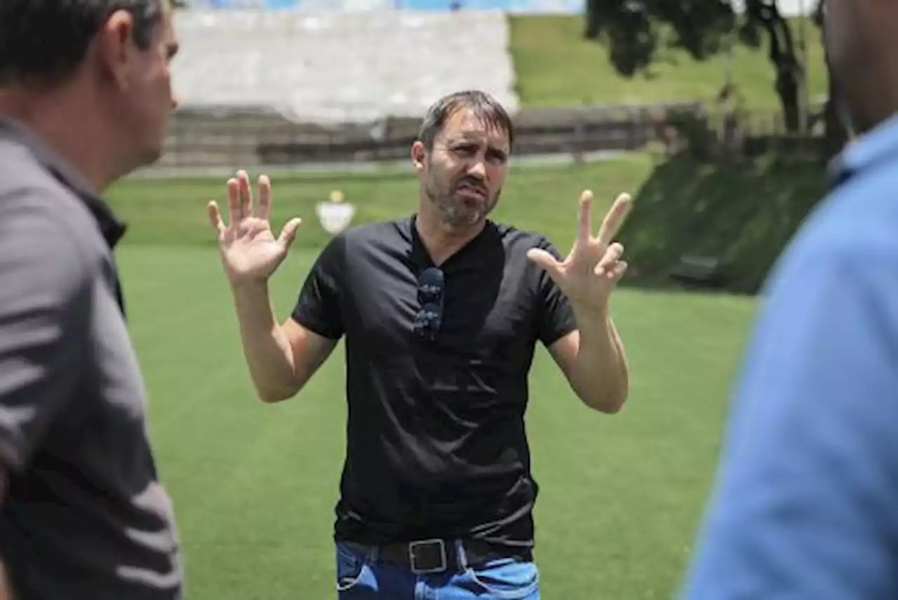Eduardo Coudet chega a Minas Gerais nesta terça-feira para iniciar trabalho