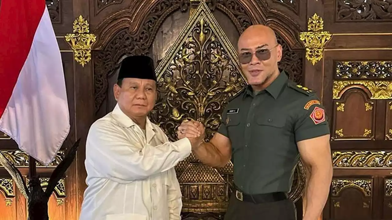 Pro-Kontra Penyematan Pangkat Letkol Tituler kepada Deddy Corbuzier