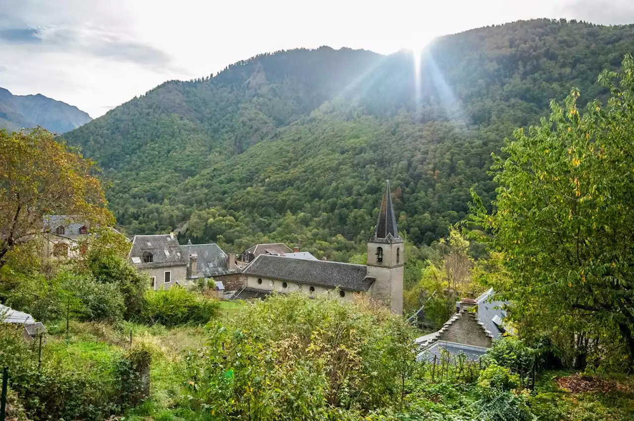 « Celui qui vient ne repart plus » : dans les Pyrénées, ce petit village qui vise l’autonomie