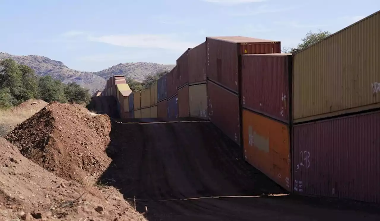 Arizona Gov. Ducey stacks containers on border at term’s end