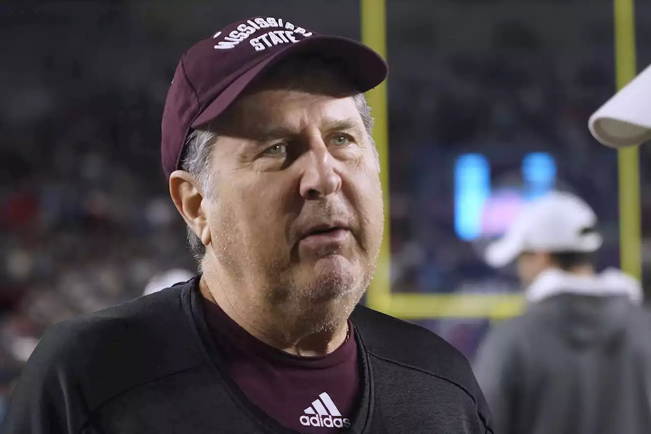 Mississippi State football coach Mike Leach dies at 61