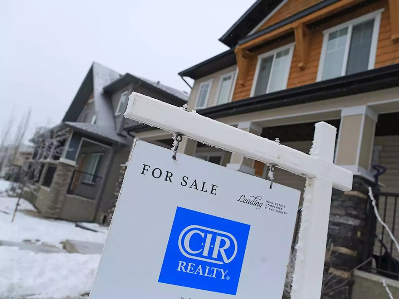 Average house price to pass $700K next year in Calgary: Royal LePage