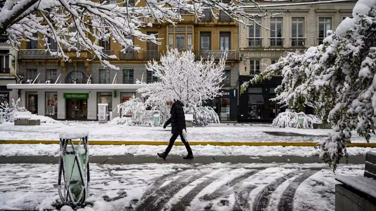 Météo : 28 départements en vigilance orange à la neige et au verglas à compter de ce soir