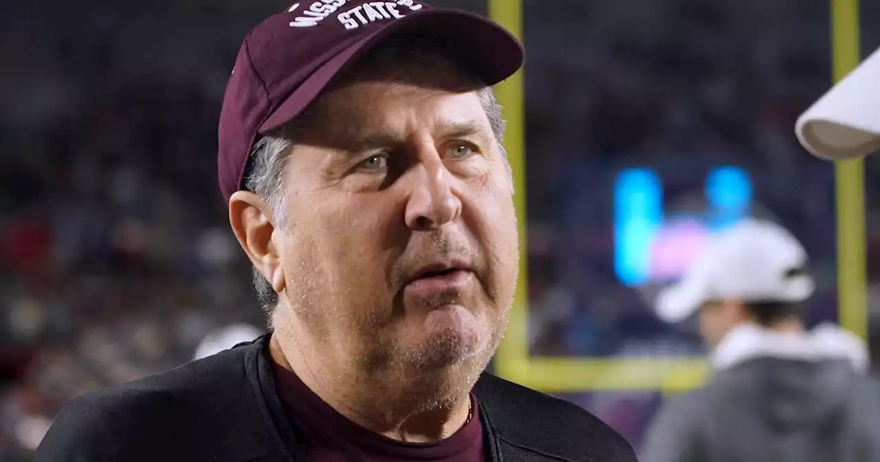 Mississippi State football coach Mike Leach dies after complications from heart condition