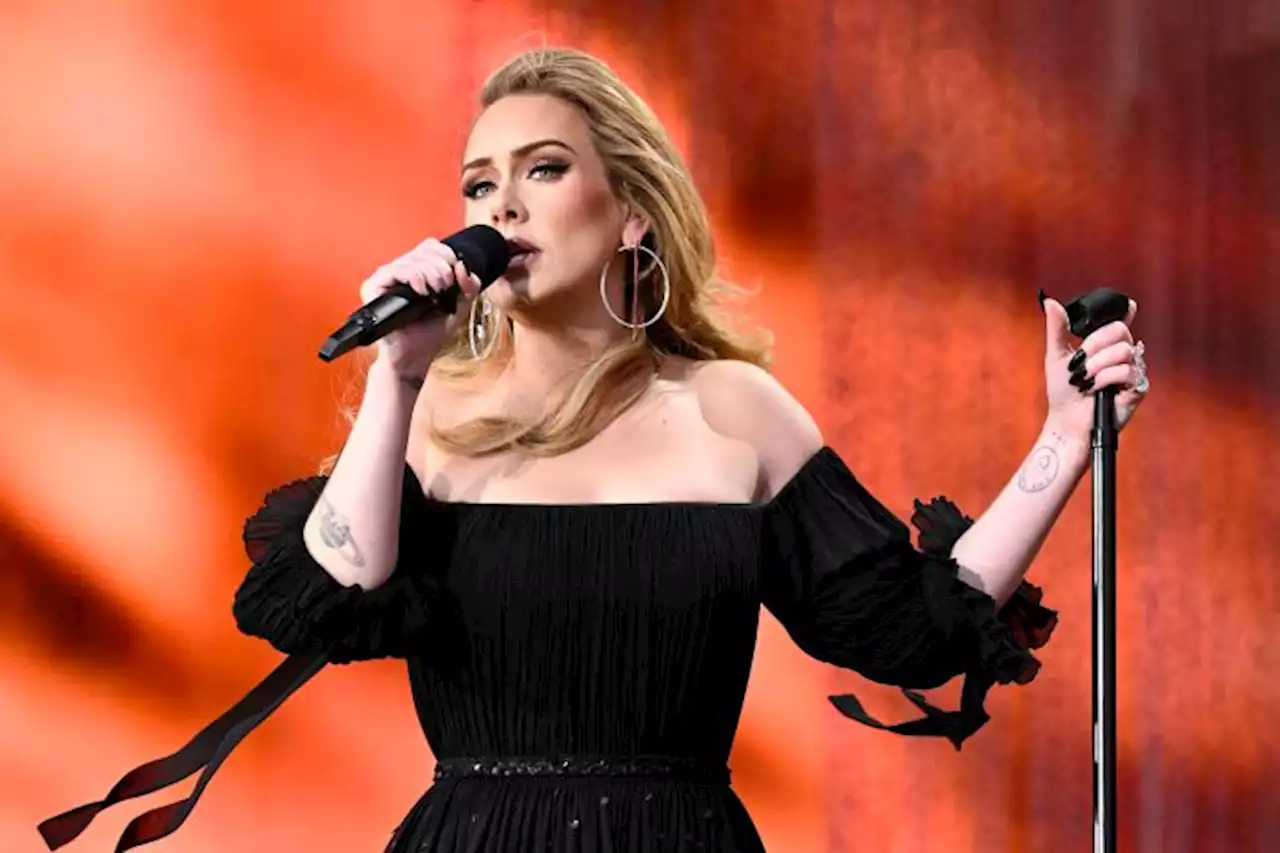 Adele Jokes She Needed ‘Five Therapy Sessions A Day’ Amid Simon Konecki Divorce