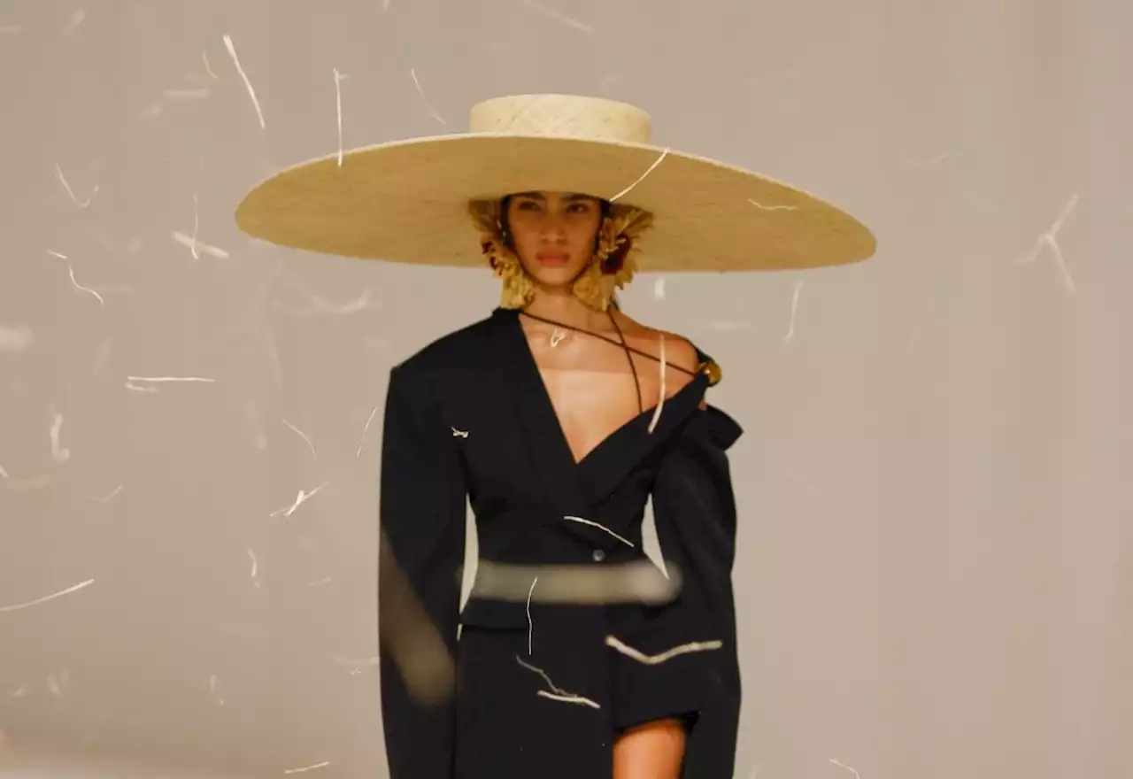 Jacquemus Doubles Down on Raffia for Spring 2023