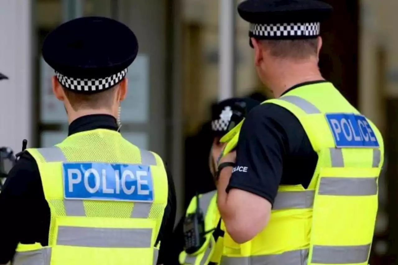 Man arrested after police race to 'disturbance' in Glasgow