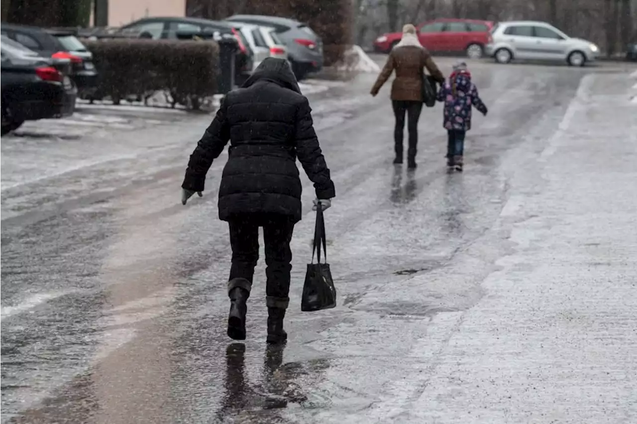 Schnee und Regen: Wetterdienst warnt vor Glatteis in Ostbayern - idowa