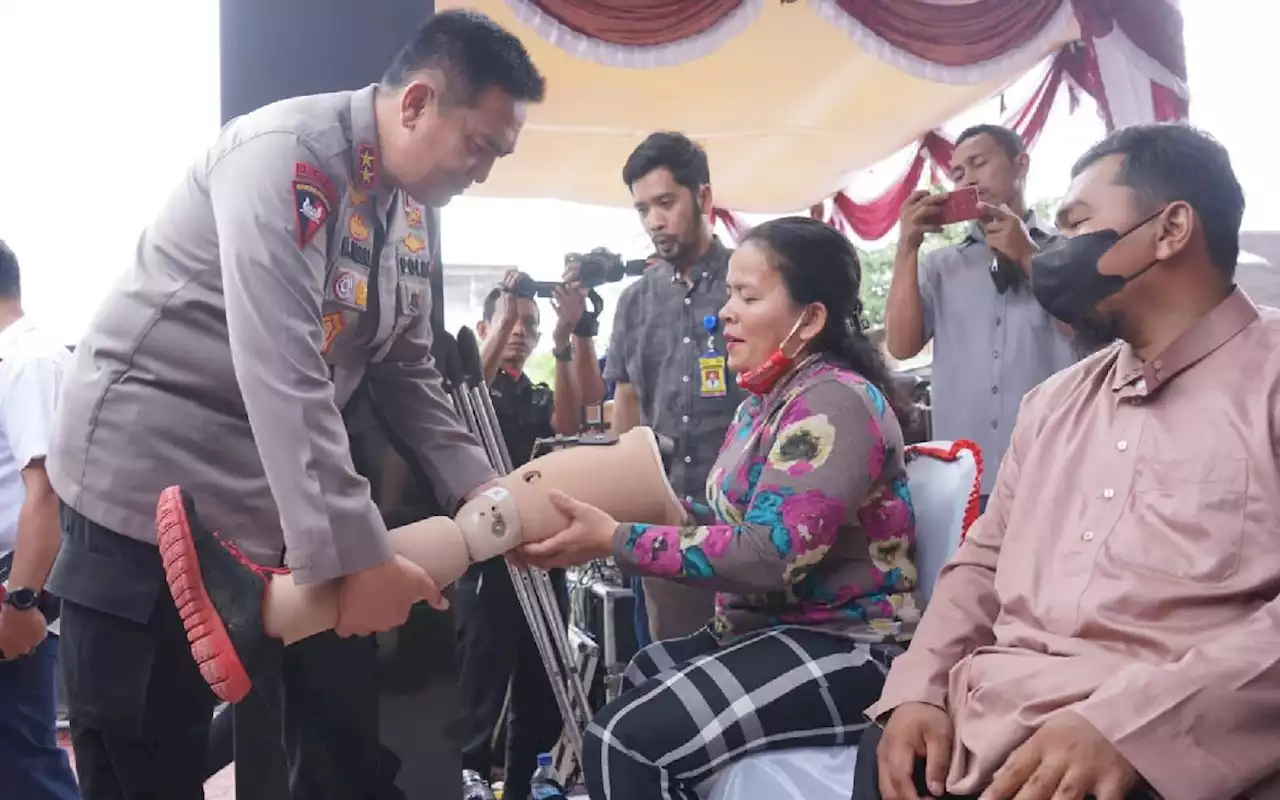 Beri Bantuan Kepada Masyarakat Rohil, Irjen Iqbal: Inilah Konsep Polri Presisi