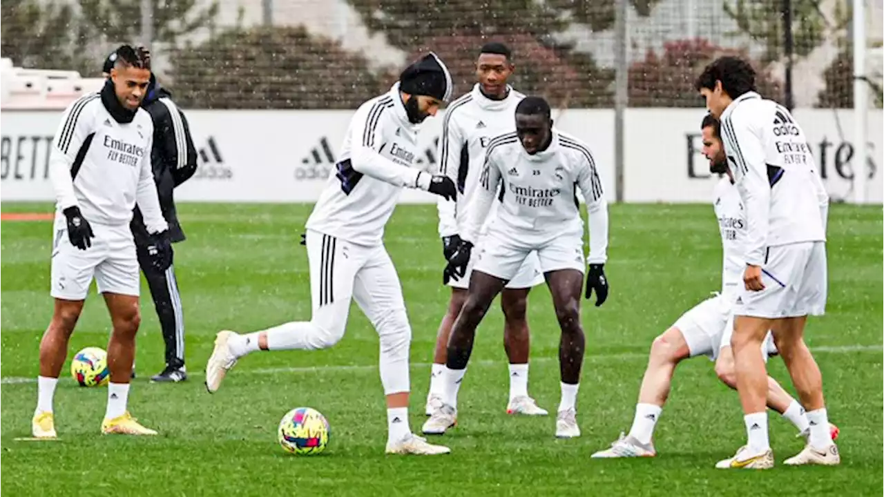 Karim Benzema en forme à l'entraînement collectif avec le Real Madrid