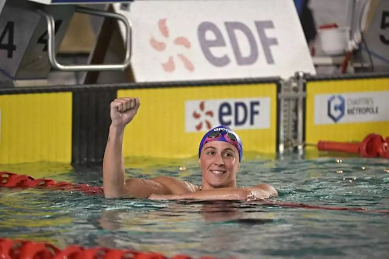 Charlotte Bonnet bat le record de France sur 200 m 4 nages et file la première en finale