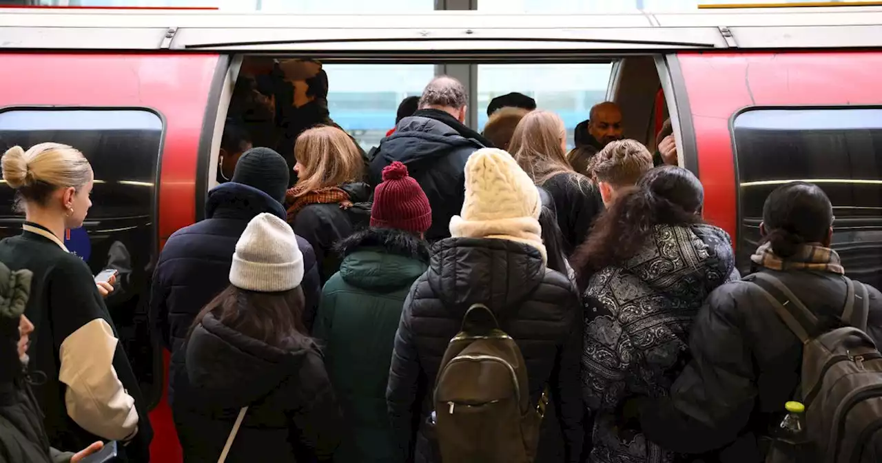 Royaume-Uni: une grève des trains lance une cascade de mouvements sociaux