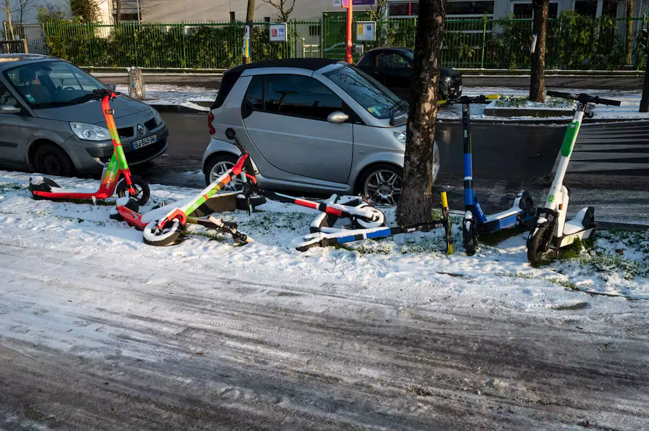 Neige et verglas : 12 départements placés en vigilance orange par Météo France