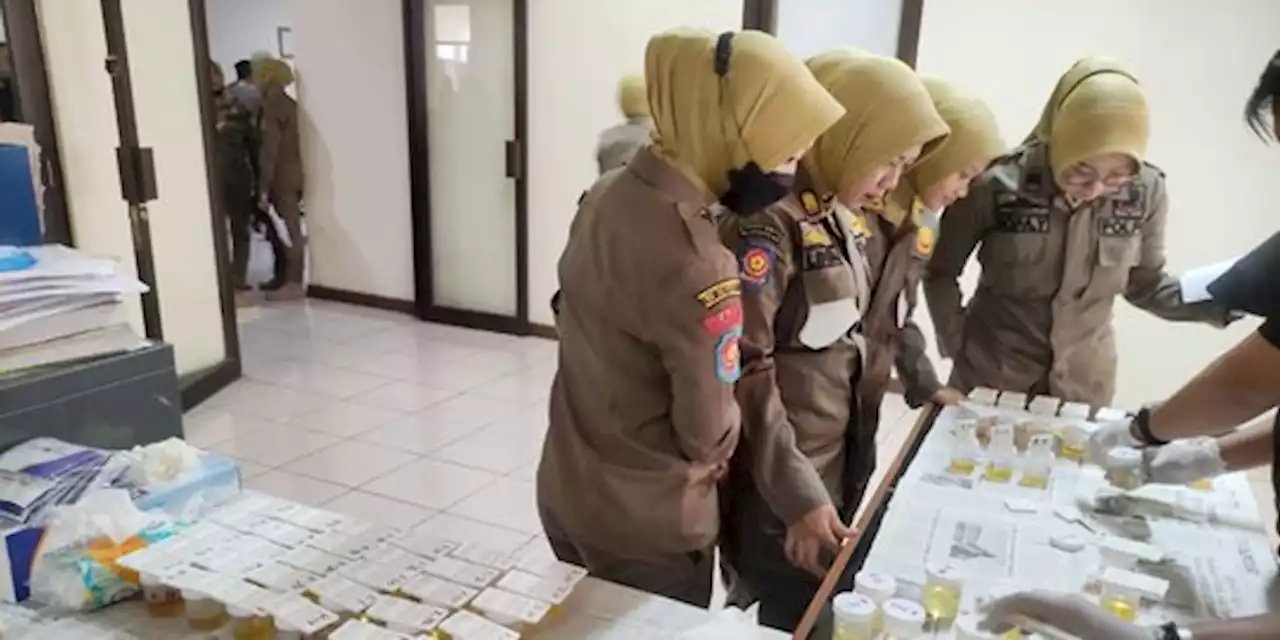 97 Anggota Satpol PP Kabupaten Bogor Jalani Tes Urine, Ini Hasilnya | merdeka.com