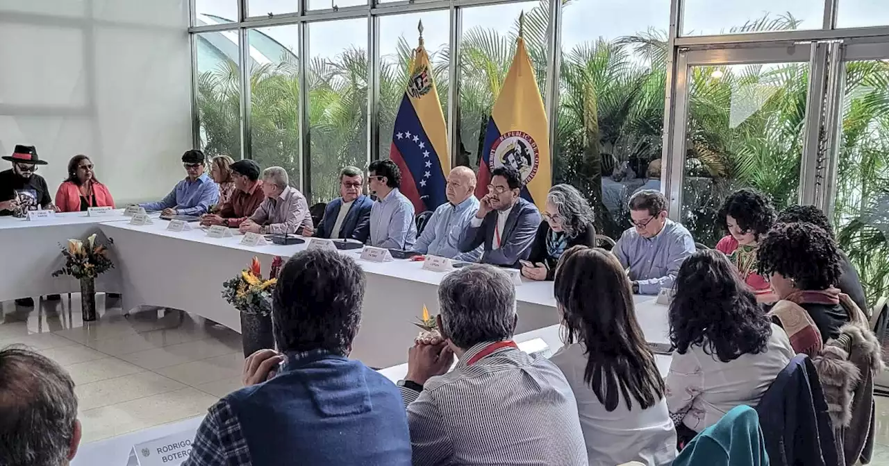 Primer ciclo de diálogos con el ELN: acuerdan alivios humanitarios en Valle y Chocó para 2023