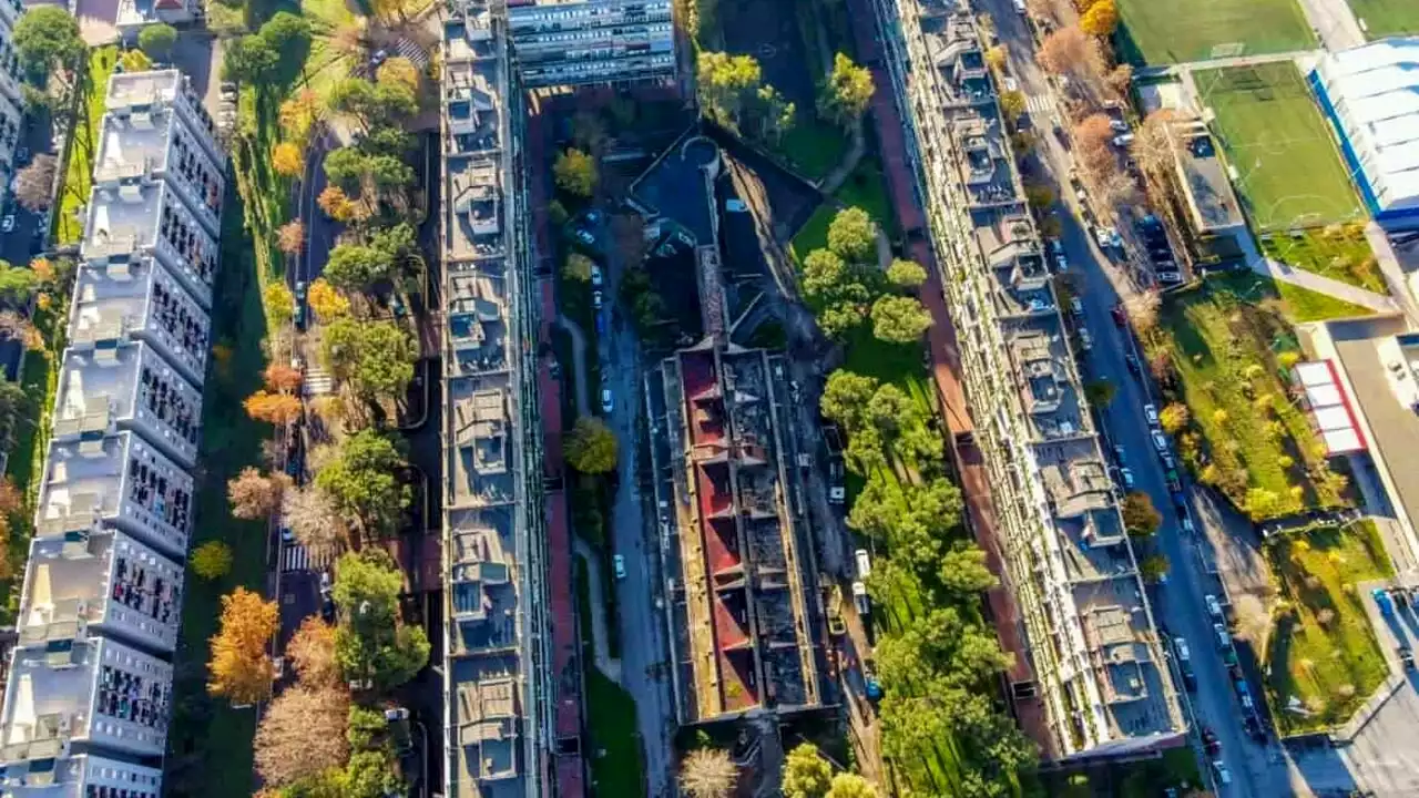 A Tor Sapienza scompare la 'stecca' centrale del complesso Ater