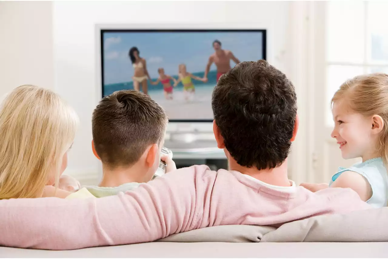 New Study Indicates That Watching TV With Your Child Can Benefit Their Cognitive Development