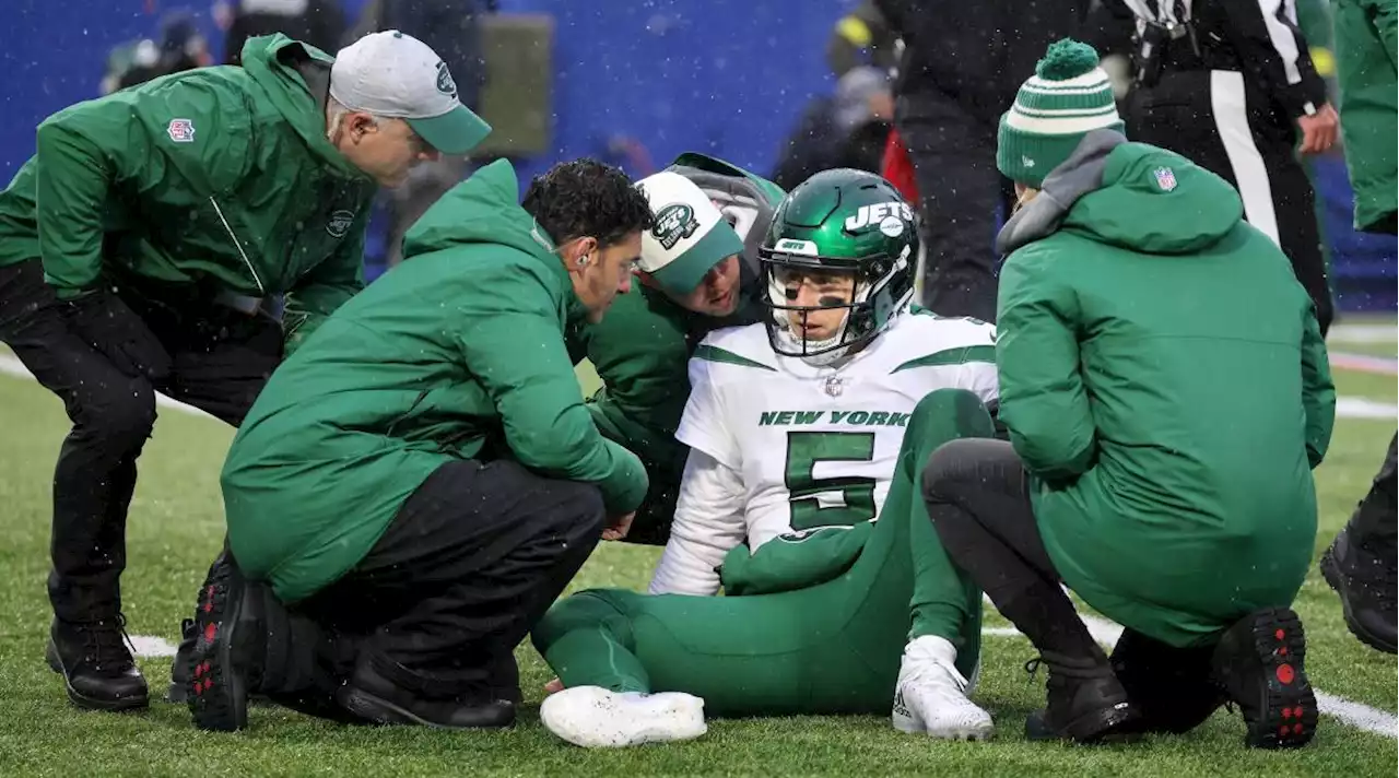 Jets QB Mike White Rebuffs Ribs Injury: ‘Peel Me Off That Field’