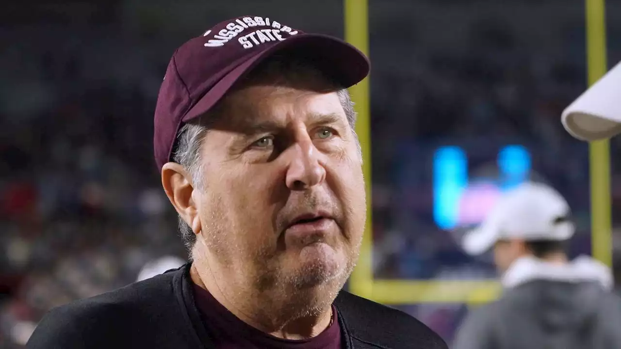 Mississippi State football coach Mike Leach dies at 61