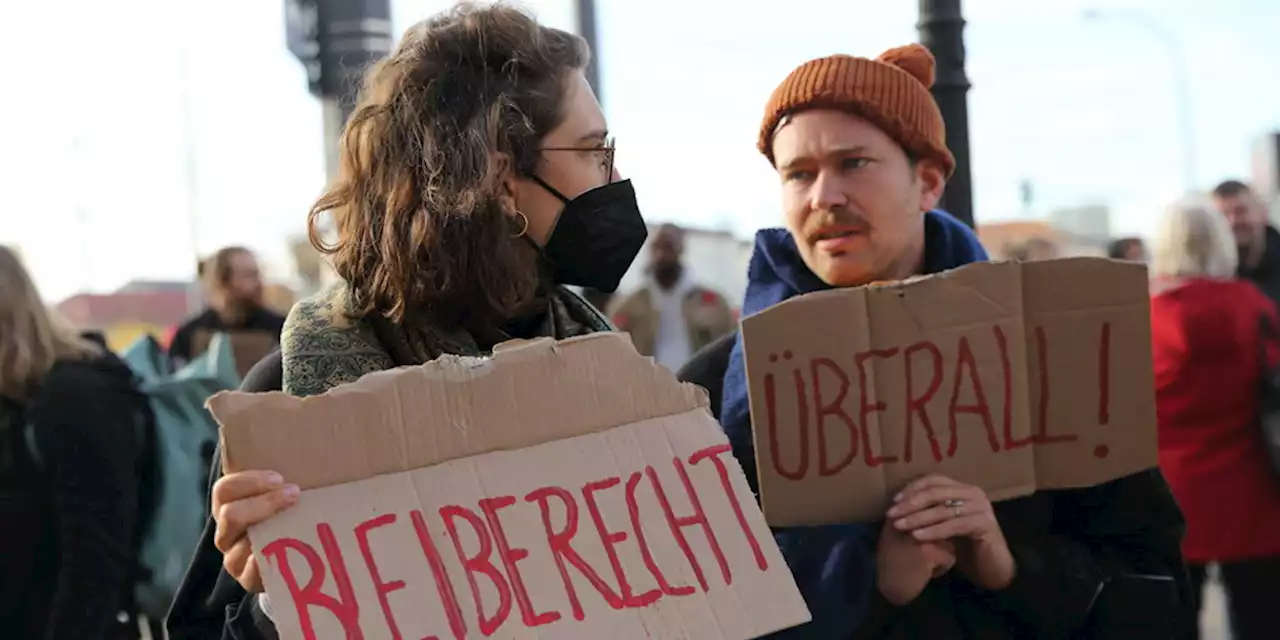 Brandenburger Landtag beschließt Haushalt: Abschiebezentrum nicht zu stoppen