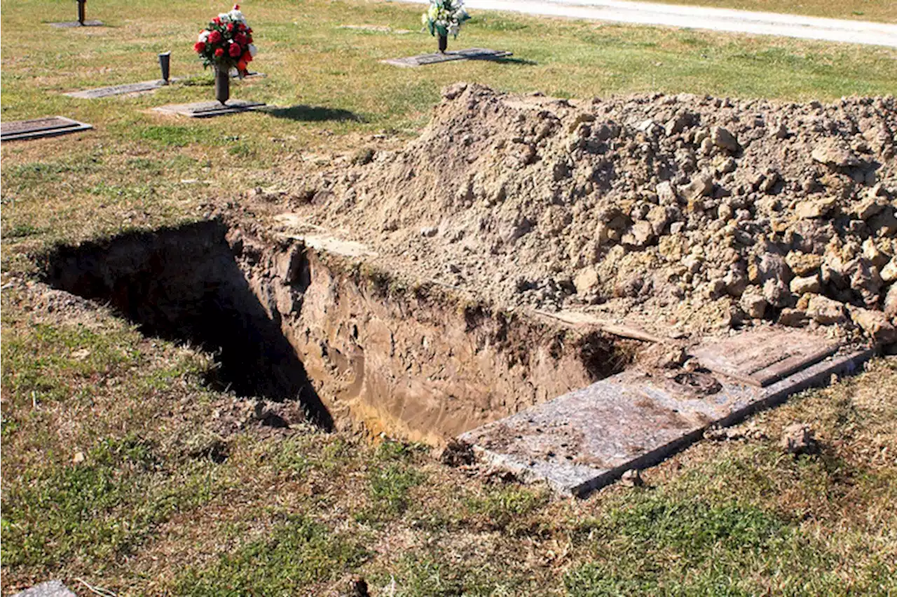 Married partners to be buried in one grave as Zimbabwean community run out of burial space