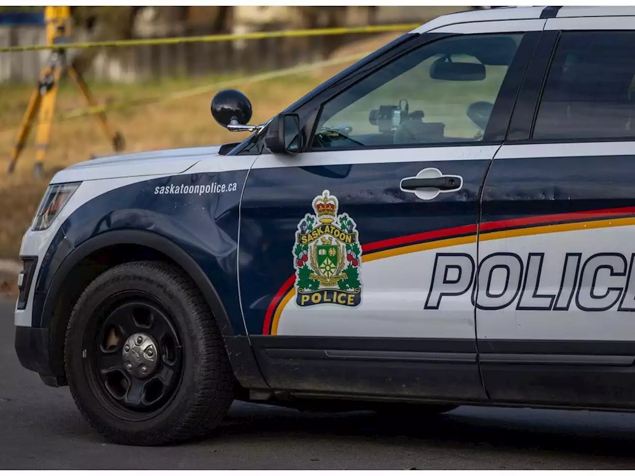 Saskatoon 17-year-old facing charges after evading police in midnight car chase