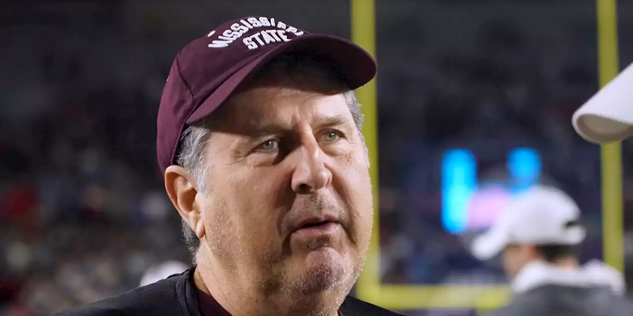 Mississippi State football coach Mike Leach dies at 61