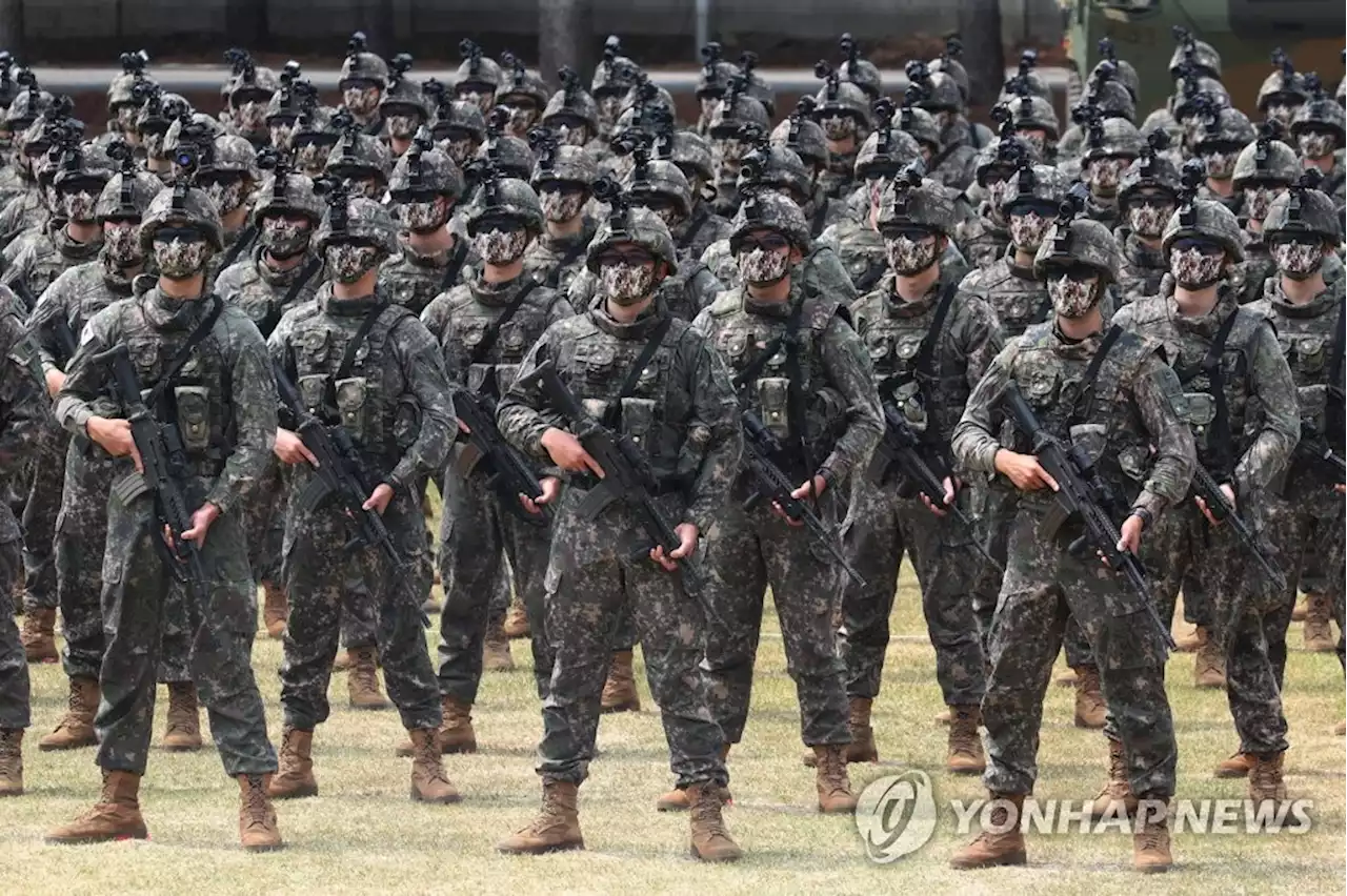 대통령 소속 국방혁신위 신설…'과학기술 강군' 추진 의지 | 연합뉴스