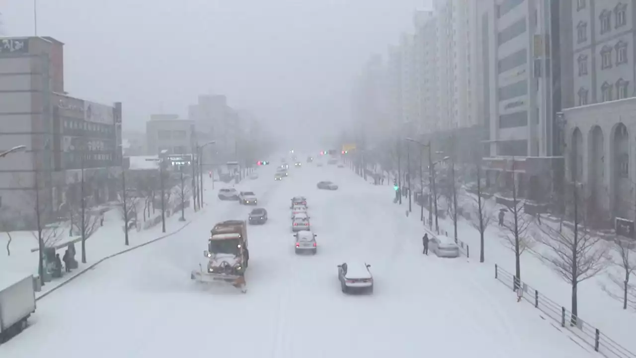 [날씨] 겨울 황사에 대설...밤부터 영하 10℃ 한파