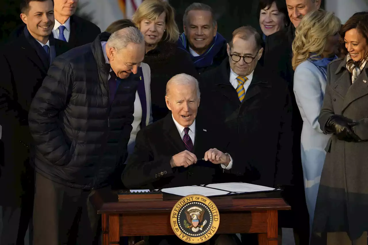 Biden signs gay marriage bill at White House ceremony