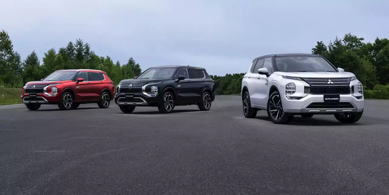 2023 Mitsubishi Outlander PHEV Has Toyota RAV4 in Its Sights