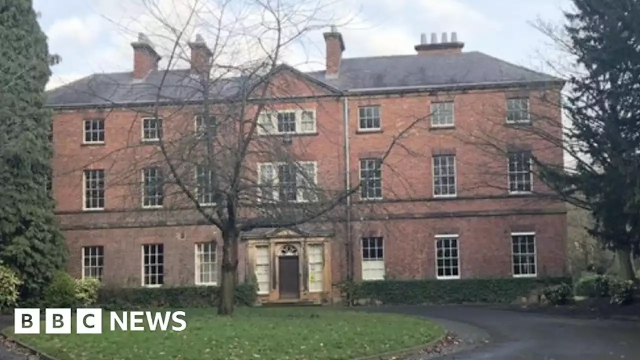 Council agrees to sell Tapton House to developers