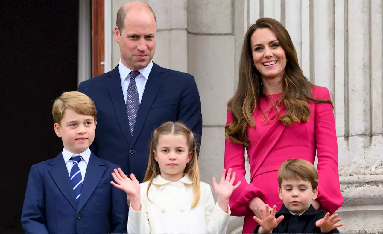 Kate Middleton et le prince William en famille sur leur carte de voeux annuelle : George, Charlotte et Louis ont bien grandi ! - Grazia