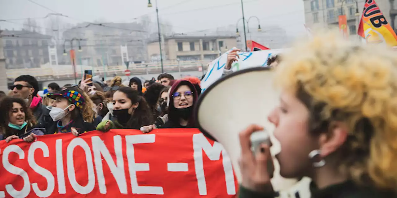 Quattro giovani studenti torinesi incensurati sono ai domiciliari da mesi - Il Post