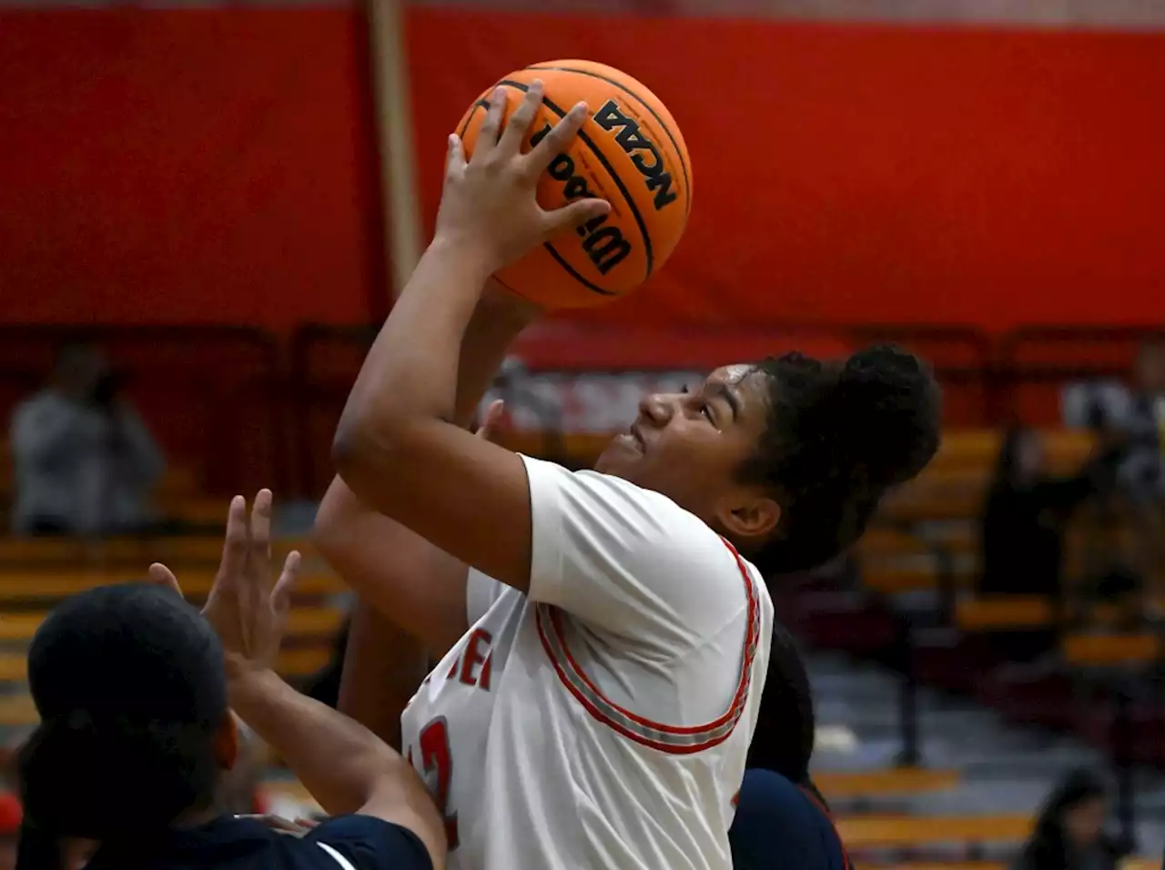 Mater Dei girls basketball shows its strength in rout of Chaminade