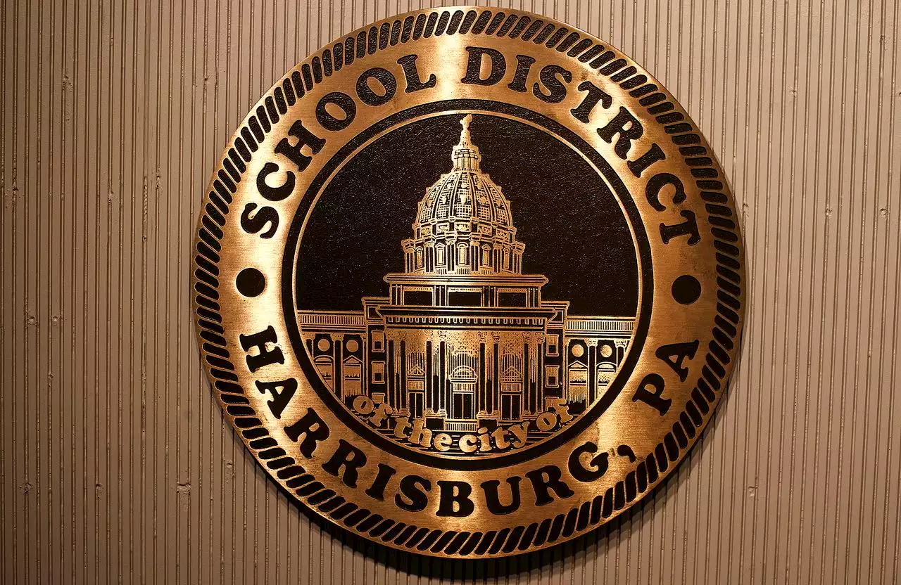 Harrisburg school district leaning toward hiring own officers instead of using city cops